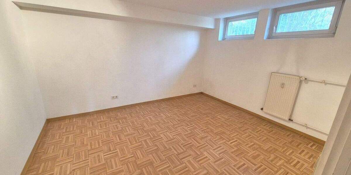 Einfamilienhaus Bad Kissingen - 6 Zimmer, 203 m&sup2;, 439.000&euro; | Angebot:25665267