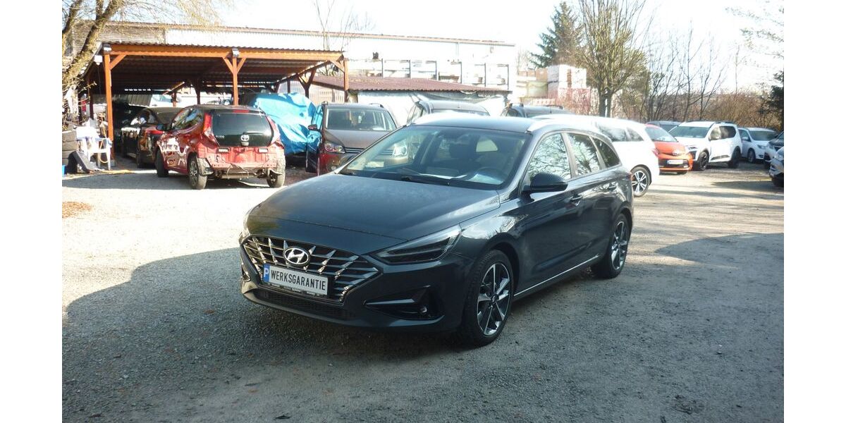 Hyundai i30 86.400 km 14.990 &euro; Estenfeld bei Würzburg 97230