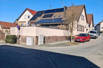 Haus Bundorf - 9 Zimmer, 250 m&sup2;, 250.000&euro; | Angebot:25891847