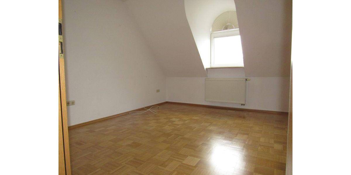 Etagenwohnung Schwebheim - 3 Zimmer, 77 m&sup2;, 650&euro; | Angebot:26065817