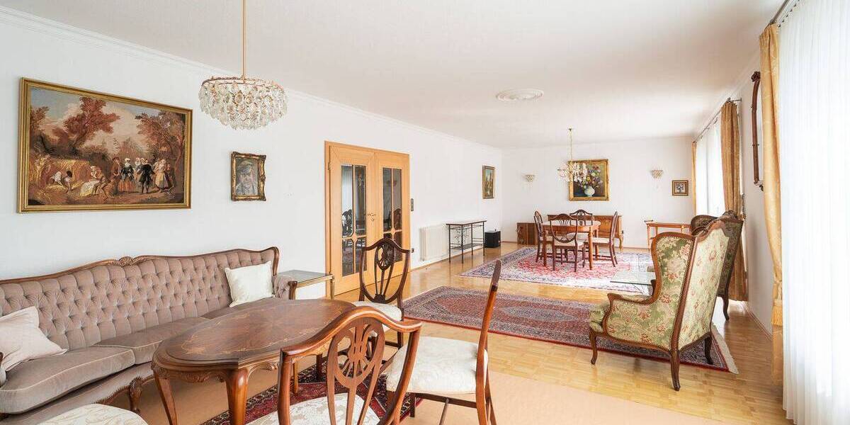 Einfamilienhaus Hohenroth - 6 Zimmer, 285 m&sup2;, 485.000&euro; | Angebot:26028493