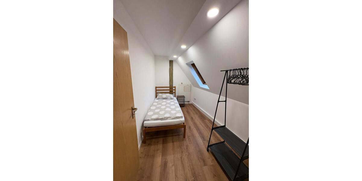 Maisonettenwohnung Gochsheim - 4 Zimmer, 101 m&sup2;, 25&euro; | Angebot:25342281