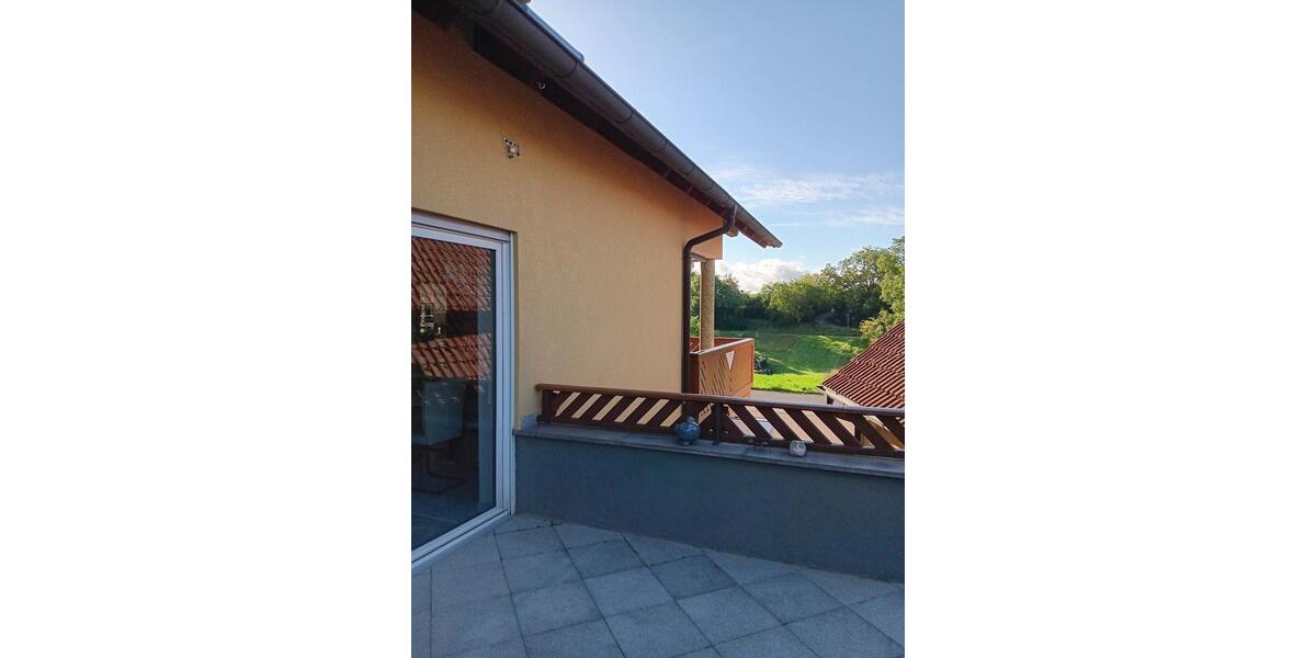 Einfamilienhaus Waigolshausen - 11 Zimmer, 258 m&sup2;, 790.000&euro; | Angebot:24109825