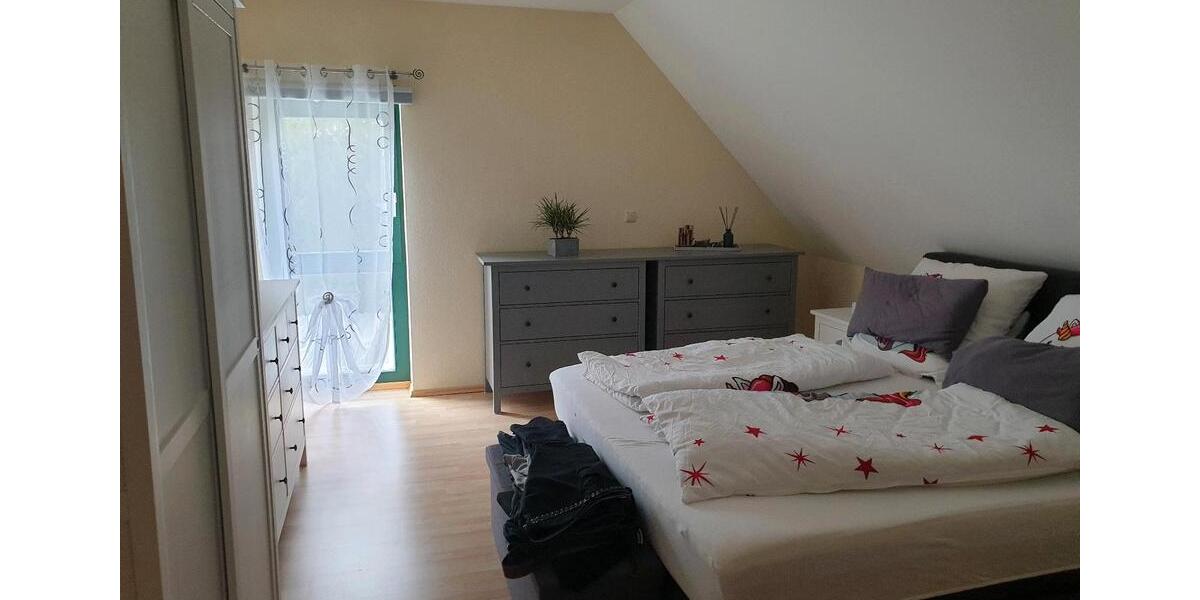 Etagenwohnung Schwarzach am Main - 4 Zimmer, 120 m&sup2;, 1.200&euro; | Angebot:26036592