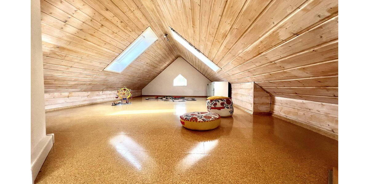 Einfamilienhaus Schweinfurt Nordöstlicher Stadtteil - 9 Zimmer, 188 m&sup2;, 749.000&euro; | Angebot:26148778