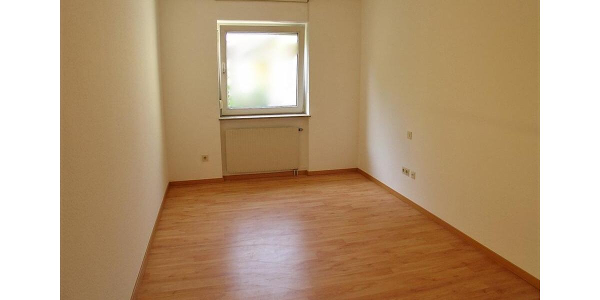 Etagenwohnung Schweinfurt Gartenstadt - 2 Zimmer, 55 m&sup2;, 500&euro; | Angebot:26003976