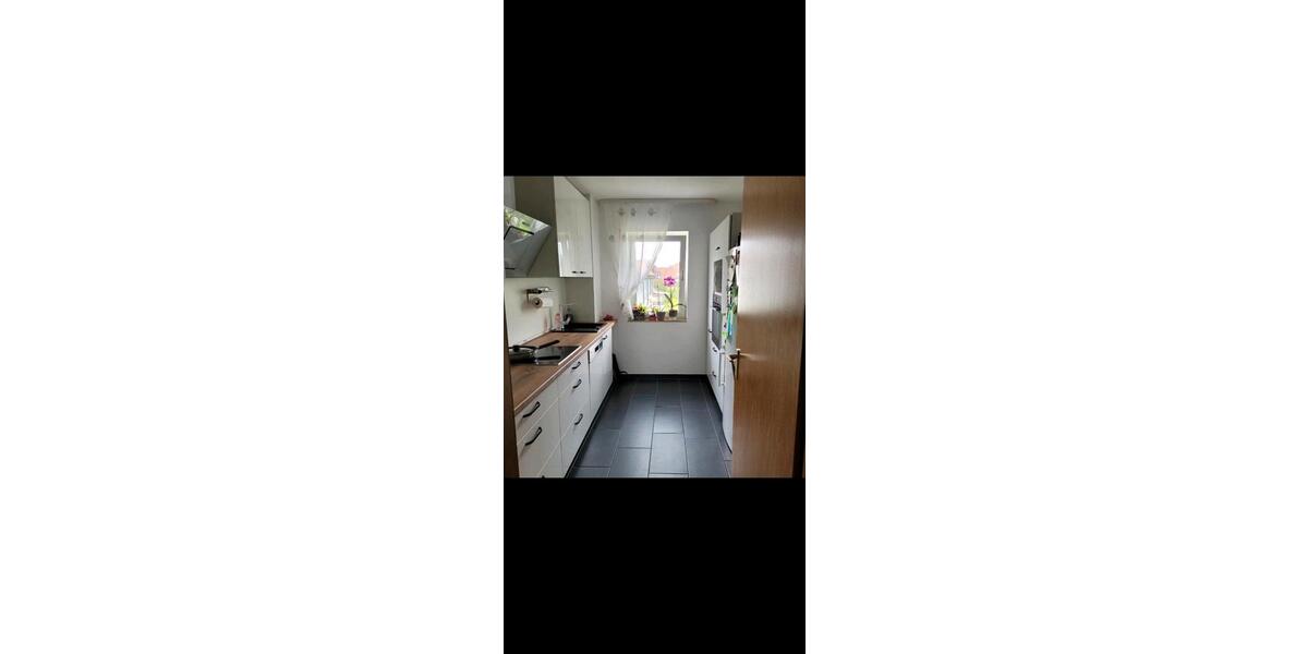 Etagenwohnung Niederwerrn - 3 Zimmer, 80 m&sup2;, 220.000&euro; | Angebot:27002270