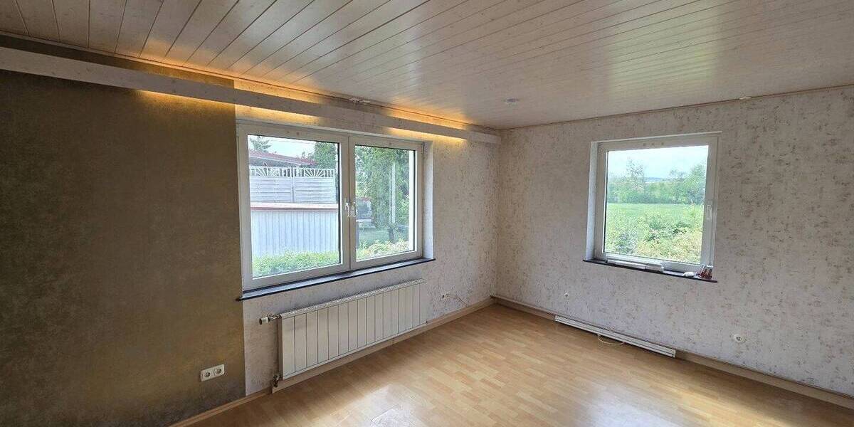 Mehrfamilienhaus, Wohnhaus Hofheim - 7 Zimmer, 150 m&sup2;, 265.000&euro; | Angebot:26930532