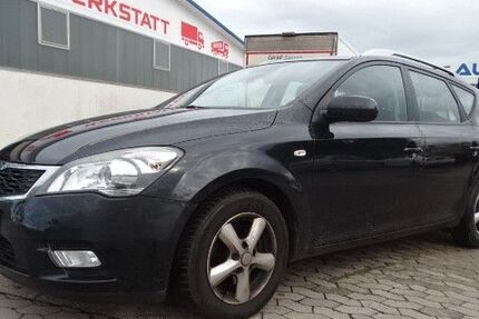 Kia ceed Sportswagon 180.541 km 2.299 &euro; Niederlauer 97618