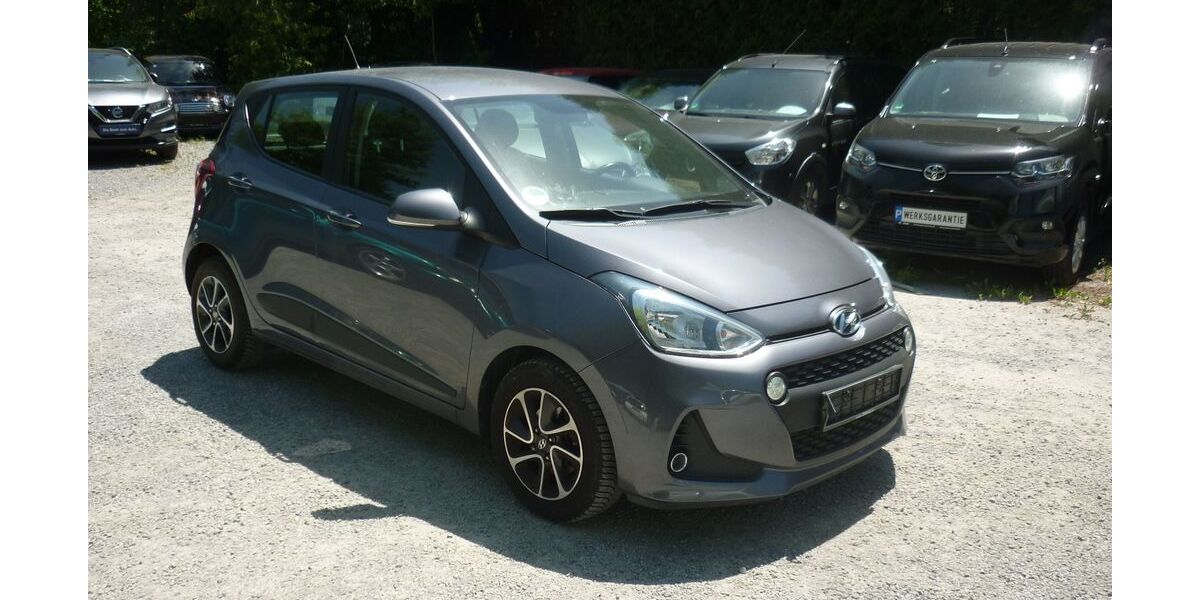 Hyundai i10 49.530 km 9.950 &euro; Estenfeld bei Würzburg 97230