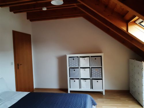 3-Zimmer-Eigentumswohnung mit Balkon in ruhiger Lage von 97469 Gochsheim (ID 10703) - Dachgeschoßwohnung Gochsheim Gochsheim , Unterfr | Angebot:27014353