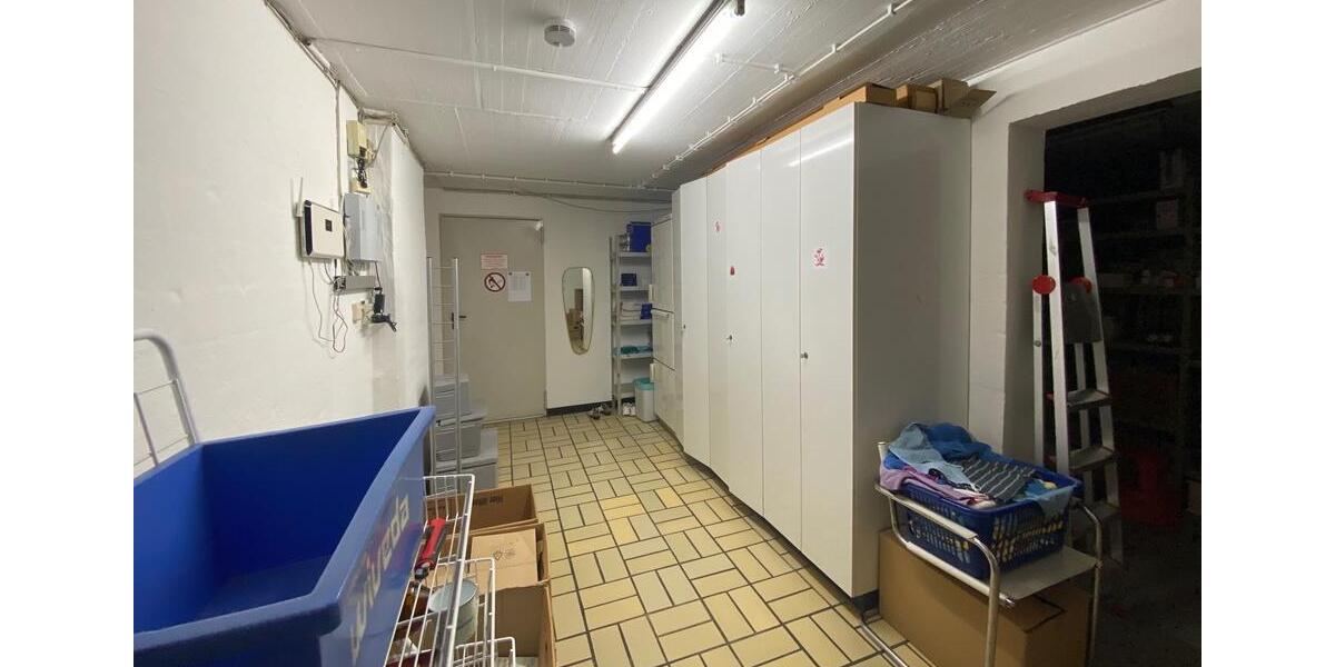 Gewerbeobjekt Niederwerrn - 1.250&euro; | Angebot:21237975