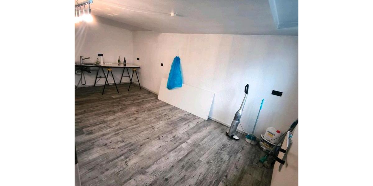 Einfamilienhaus Rauhenebrach - 8 Zimmer, 235 m&sup2;, 225.000&euro; | Angebot:27112116