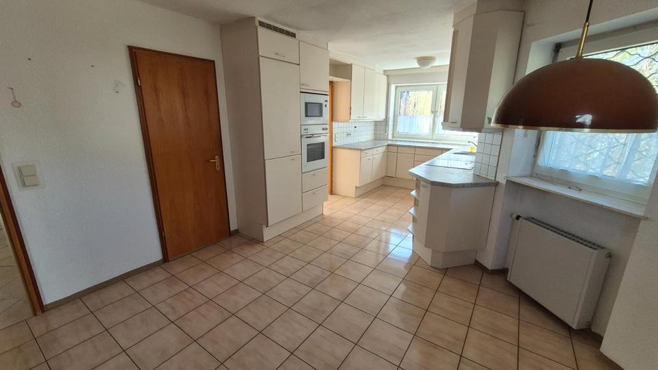 Mehrfamilienhaus, Wohnhaus Volkach - 6 Zimmer, 167 m&sup2;, 1.900&euro; | Angebot:26142213