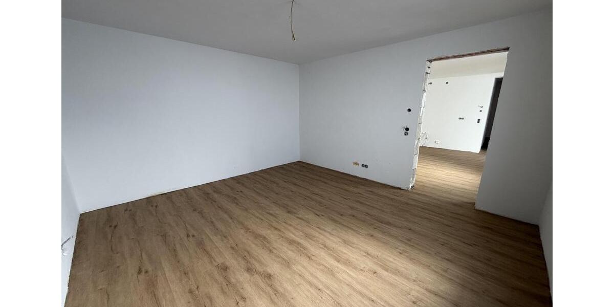 Etagenwohnung Volkach - 3 Zimmer, 100 m&sup2;, 1.200&euro; | Angebot:25405678