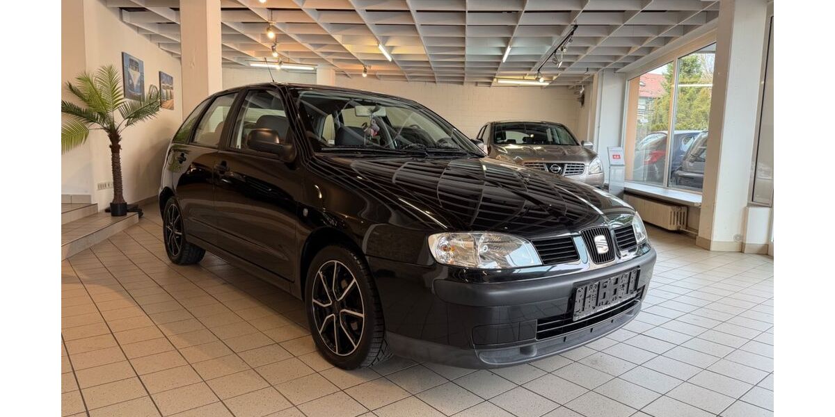 Seat Ibiza 82.000 km 2.490 &euro; Schwanfeld 97523