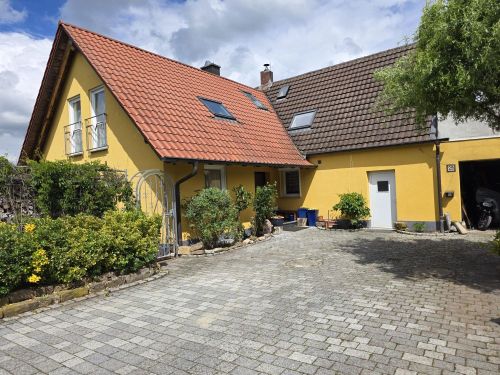Einfamilienhaus mit Garten und Doppelgarage in 97539 Wonfurt (ID 10681) - Einfamilienhaus Wonfurt Wonfurt | Angebot:26656095