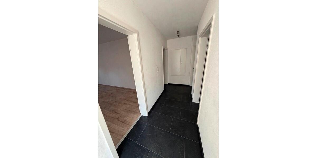 Erdgeschoßwohnung Arnstein - 2 Zimmer, 89 m&sup2;, 650&euro; | Angebot:25925055