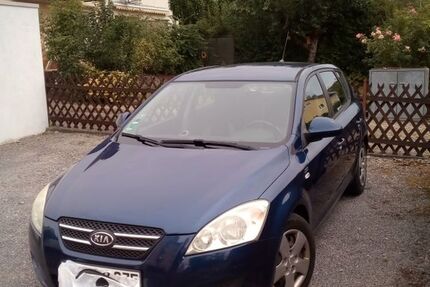 Kia ceed / Ceed 209.000 km 2.200 &euro; Bad Kissingen 97688