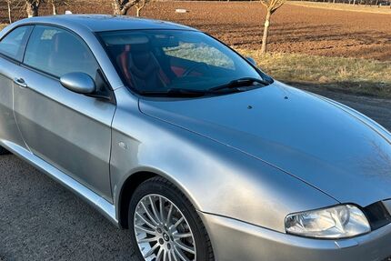 Alfa Romeo GT 87.000 km 4.999 &euro; Estenfeld 97230