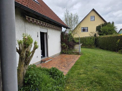 Großzügiges 3-Familienhaus, ebenerdige Praxis Arztpraxis in 97464 Niederwerrn (ID 10479) - Mehrfamilienhaus, Wohnhaus Niederwerrn Niederwerrn | Angebot:19090821