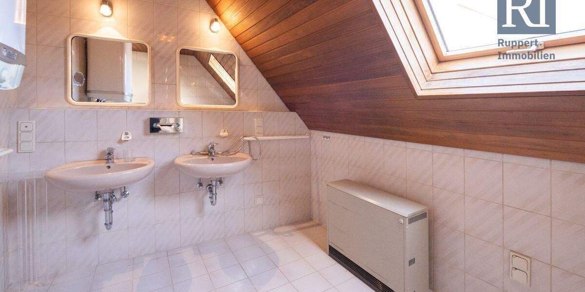 Mehrfamilienhaus, Wohnhaus Rimpar - 6 Zimmer, 187 m&sup2;, 278.000&euro; | Angebot:25909246