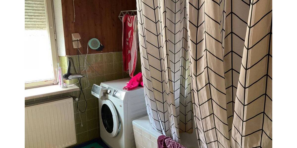 Mehrfamilienhaus, Wohnhaus Bundorf - 9 Zimmer, 200 m&sup2;, 149.000&euro; | Angebot:25733248