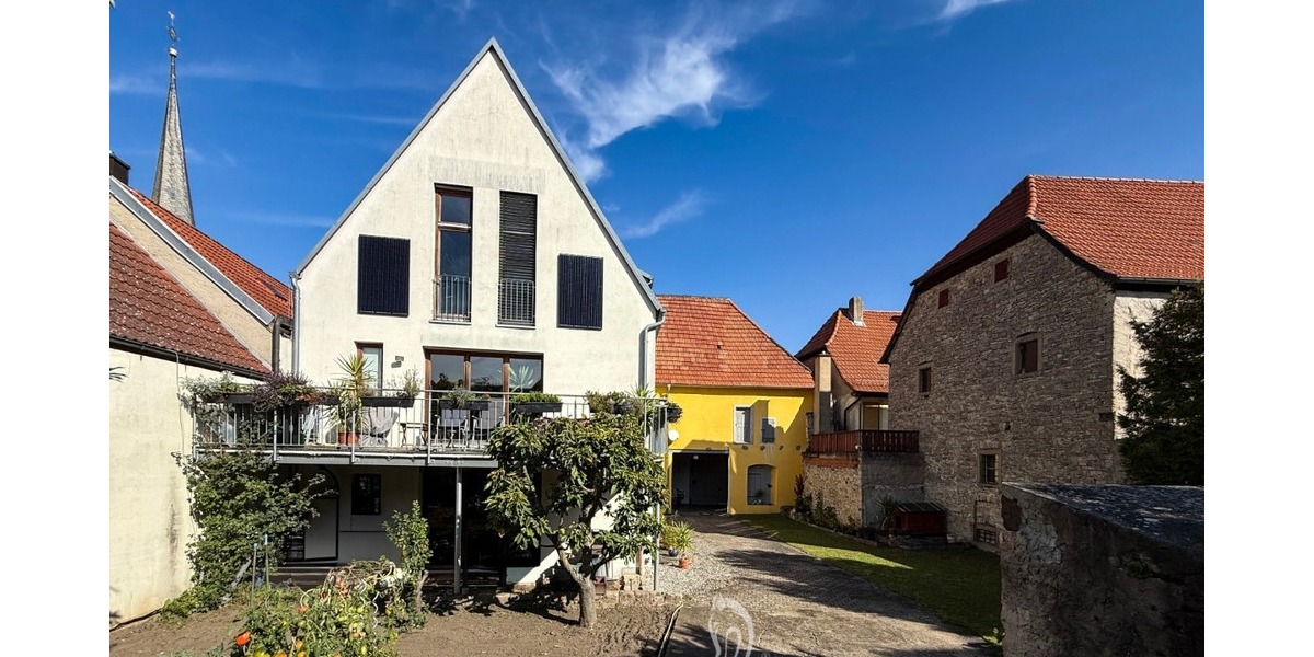 Traumhaftes Ensemble: Energieeffizientes (A) Einfamilienhaus mit Büro, großem Innenhof & Garten - Mehrfamilienhaus, Wohnhaus Fahr Fahr | Angebot:25907599