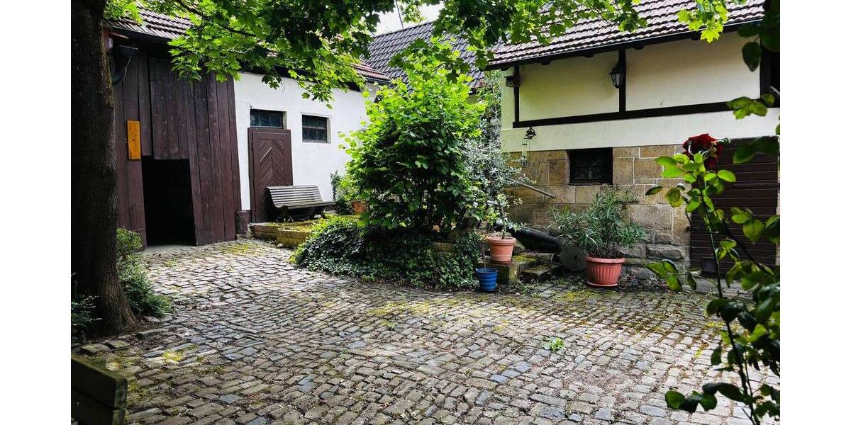 Einfamilienhaus Hofheim - 1 Zimmer, 280 m&sup2;, 340.000&euro; | Angebot:26930536