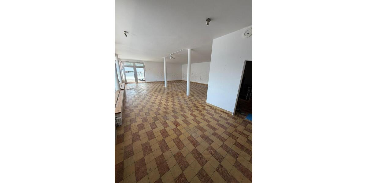 Erdgeschoßwohnung Schweinfurt Haardt - 6 Zimmer, 238 m&sup2;, 249.800&euro; | Angebot:26951755