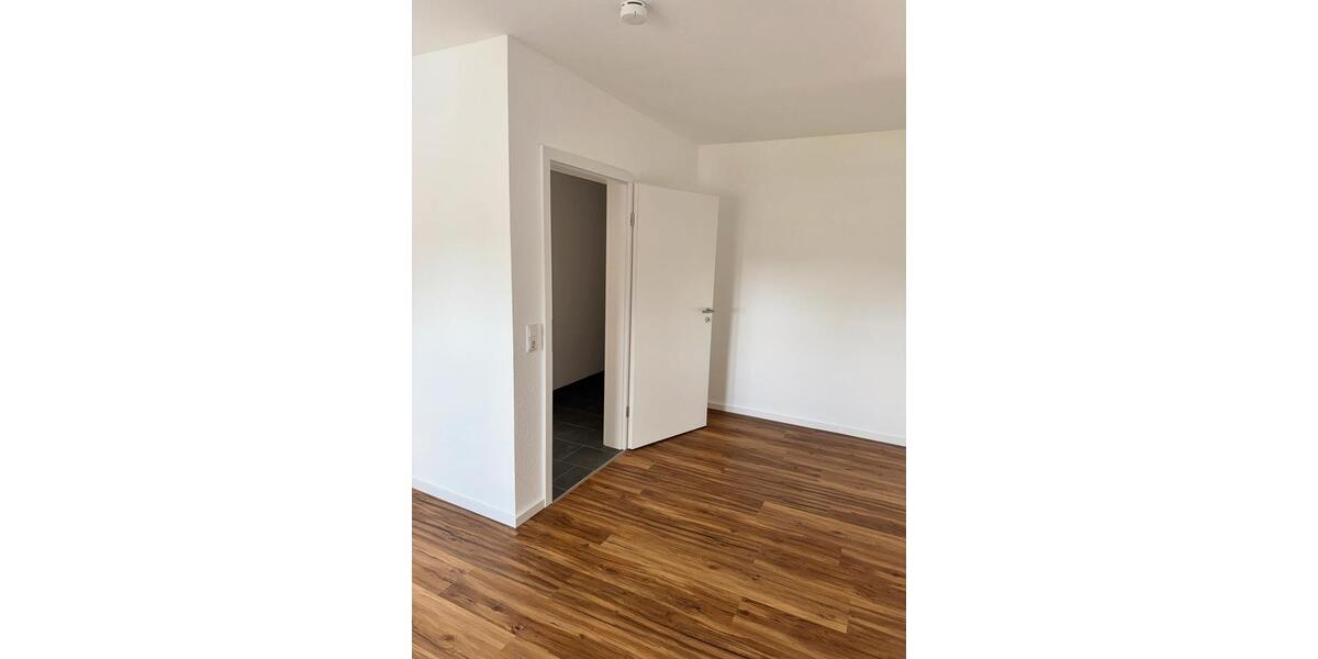 Dachgeschoßwohnung Hofheim in Unterfranken - 3.5 Zimmer, 74 m&sup2;, 695&euro; | Angebot:26535706