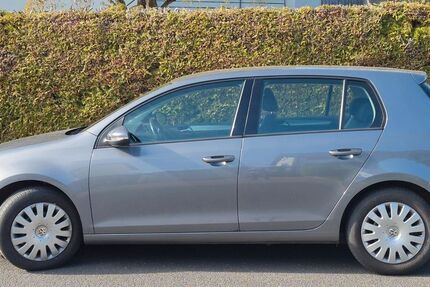 VW Golf 109.000 km 5.950 &euro; Niederwerrn 97464