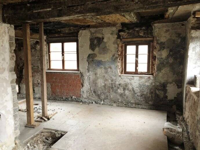 Einfamilienhaus Königsberg in Bayern Köslau - 1 Zimmer, 300 m&sup2;, 155.000&euro; | Angebot:25729002