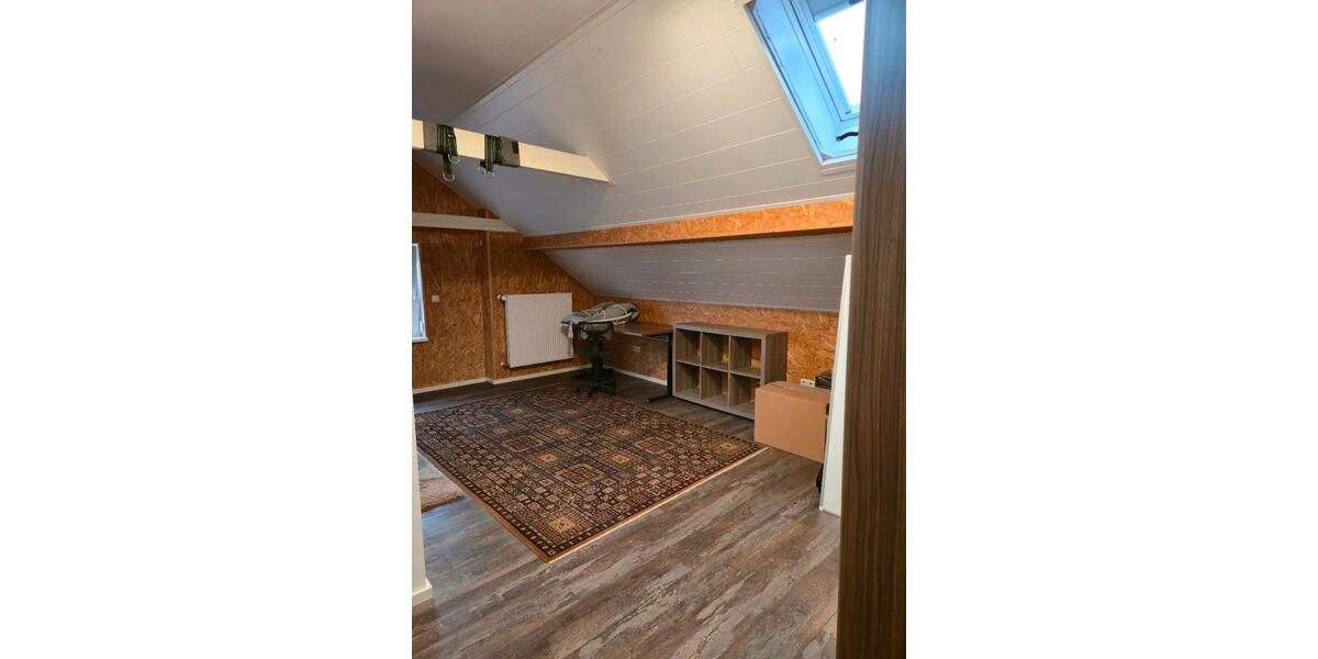 Einfamilienhaus Stadtlauringen - 5 Zimmer, 116 m&sup2;, 175.000&euro; | Angebot:25875062