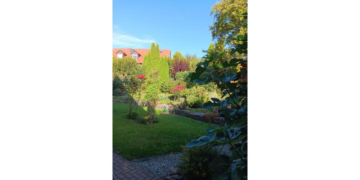 Einfamilienhaus Waigolshausen - 11 Zimmer, 258 m&sup2;, 790.000&euro; | Angebot:24109825