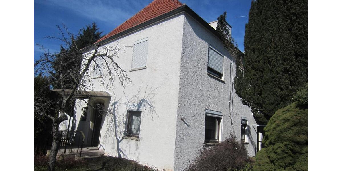 Einfamilienhaus Schweinfurt Gartenstadt - 8 Zimmer, 140 m&sup2;, 399.000&euro; | Angebot:24876776