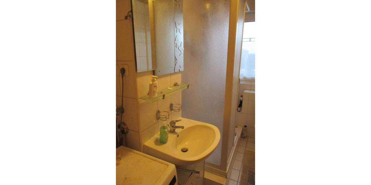 Etagenwohnung Schweinfurt Bergl - 3 Zimmer, 81 m&sup2;, 165.000&euro; | Angebot:25667719