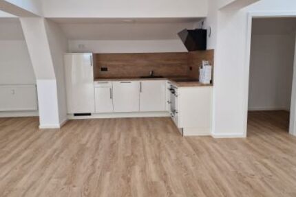 Schicke 4-Zimmer-Mietwohnung mit Balkon in 97421 Schweinfurt (ID 1519) - Wohnung Schweinfurt Schweinfurt | Angebot:25064110