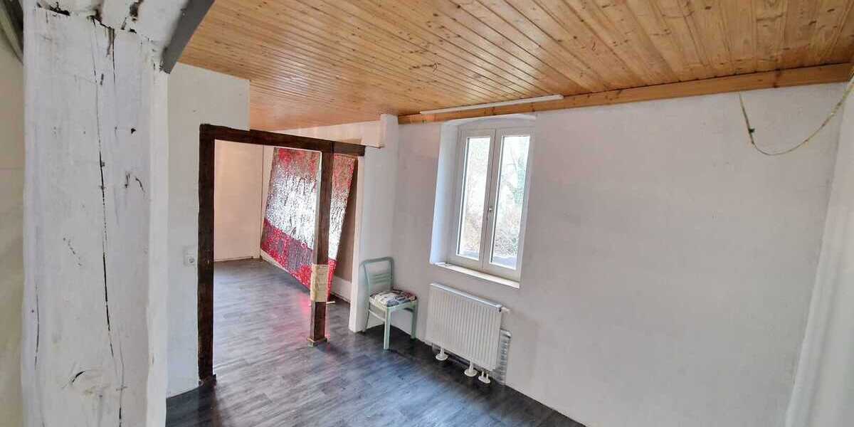 Einfamilienhaus Niederwerrn - 6 Zimmer, 129 m&sup2;, 250.000&euro; | Angebot:25664866