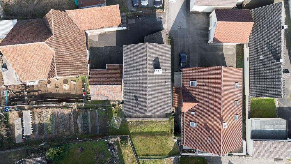 Mehrfamilienhaus, Wohnhaus Strahlungen - 6 Zimmer, 164 m&sup2;, 240.000&euro; | Angebot:25738674