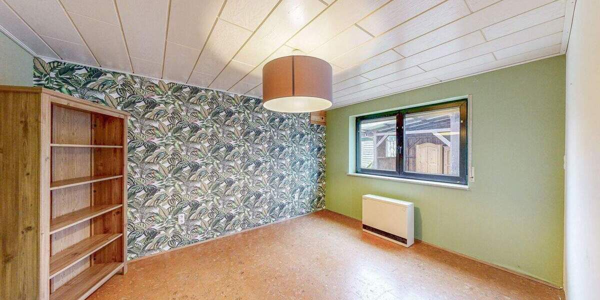 Mehrfamilienhaus, Wohnhaus Schwebenried Schwebenried - 8 Zimmer, 209 m&sup2;, 300.000&euro; | Angebot:25997007