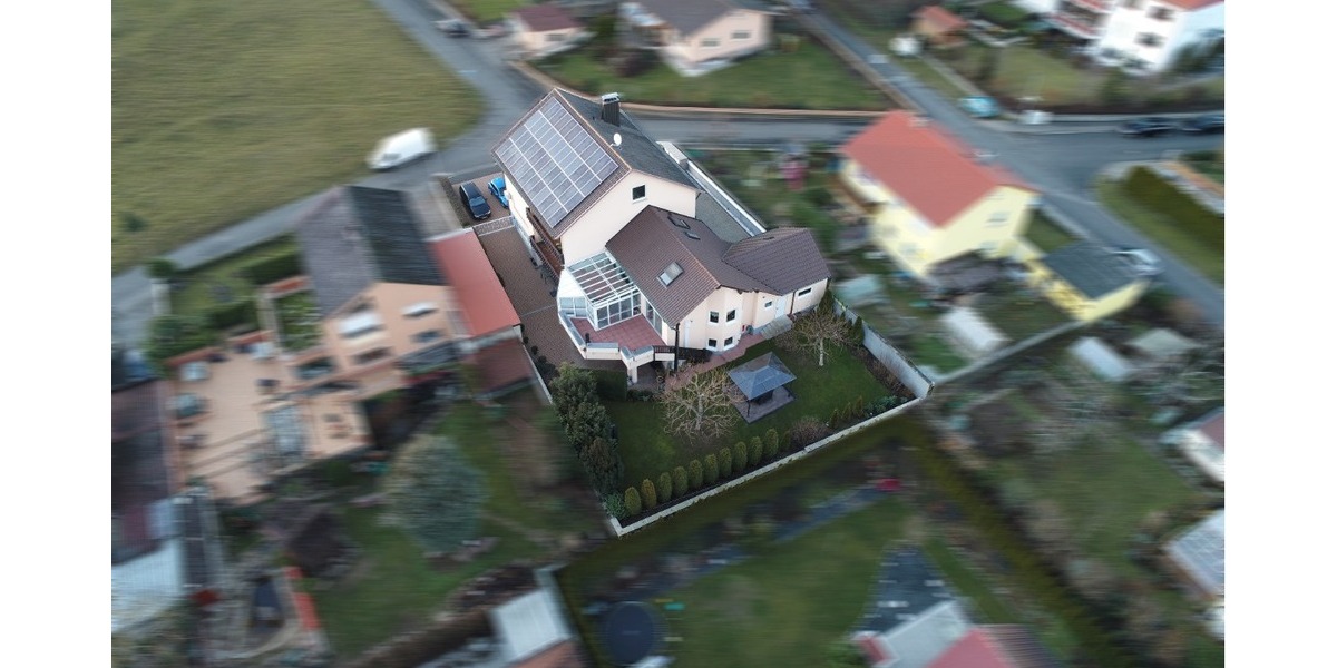 Sehr gepflegtes, freistehendes Mehrfamilien- Generationenhaus, zur Eigennutzung und Kapitalanlage - Mehrfamilienhaus, Wohnhaus Poppenhausen | Angebot:25374817