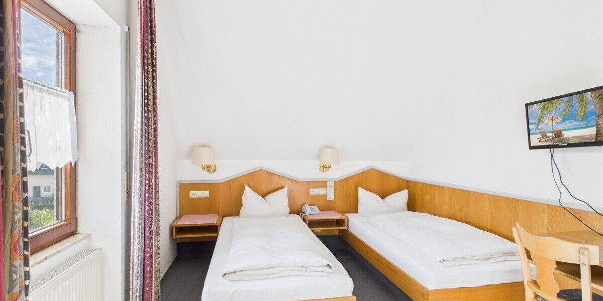 Gewerbeobjekt Nordheim am Main - 2 Zimmer, 970.000&euro; | Angebot:25665423