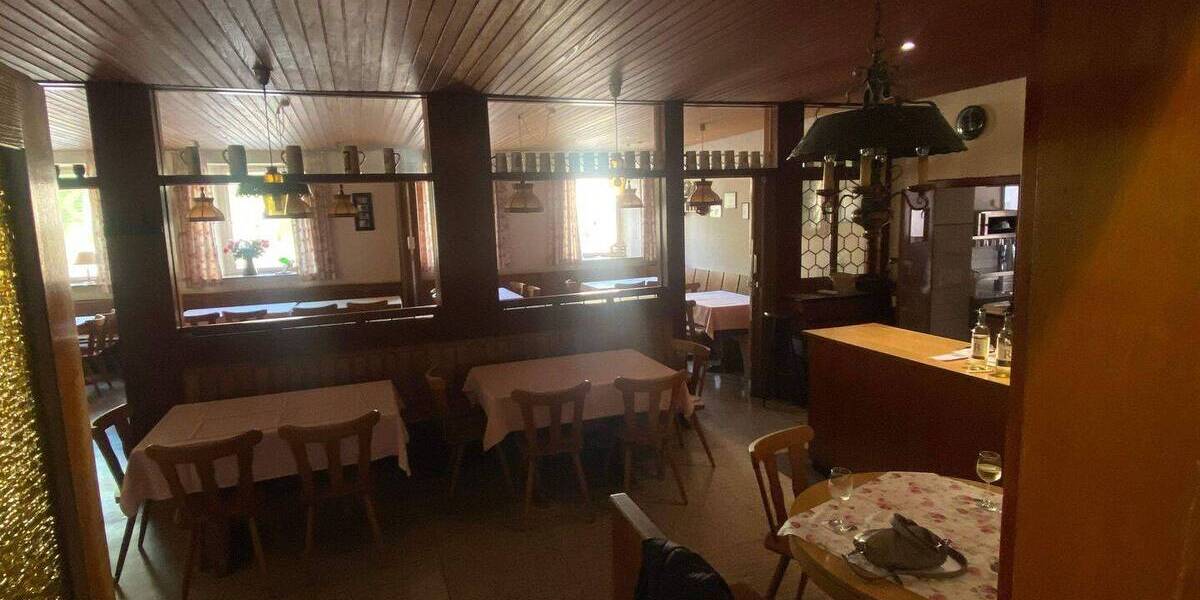 Einfamilienhaus Volkach - 9 Zimmer, 415.000&euro; | Angebot:25771722