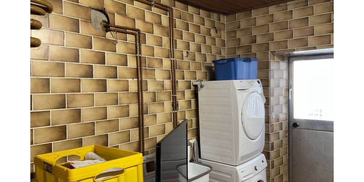 Mehrfamilienhaus, Wohnhaus Bundorf - 9 Zimmer, 200 m&sup2;, 149.000&euro; | Angebot:25733248