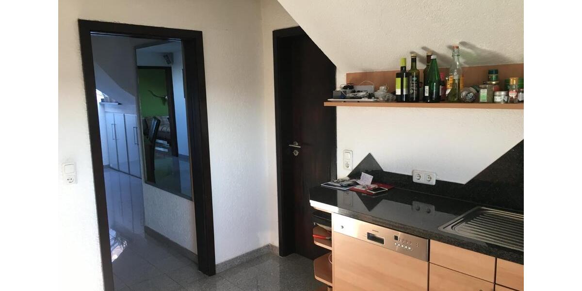 Dachgeschoßwohnung Kolitzheim - 5 Zimmer, 110 m&sup2;, 880&euro; | Angebot:24884524