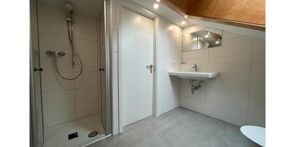 Dachgeschoßwohnung Nüdlingen - 2 Zimmer, 55 m&sup2;, 360&euro; | Angebot:25936867