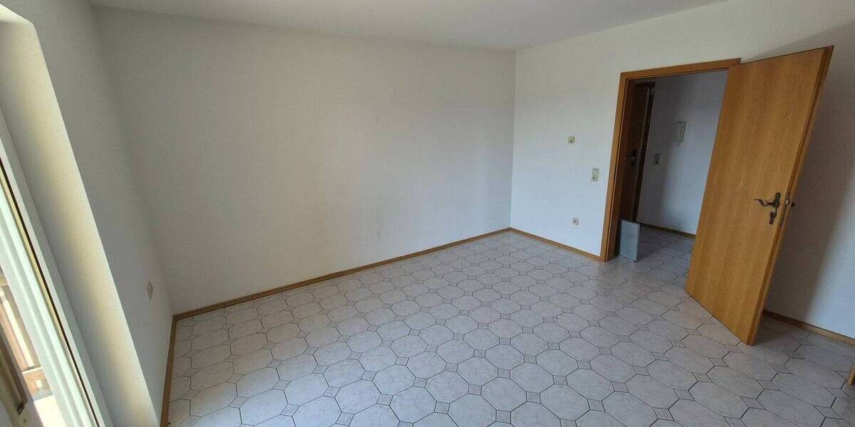 Etagenwohnung Oberthulba - 2 Zimmer, 68 m&sup2;, 590&euro; | Angebot:26919840