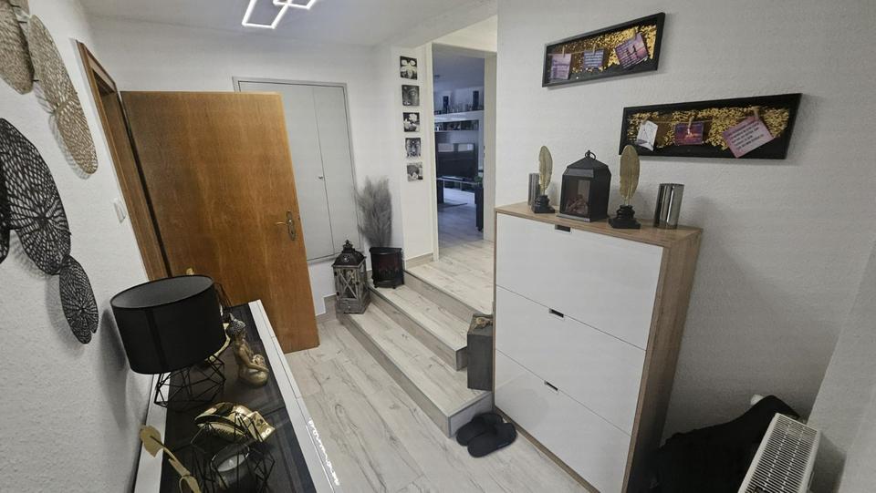 Erdgeschoßwohnung Euerdorf - 3 Zimmer, 114 m&sup2;, 1.000&euro; | Angebot:25650977