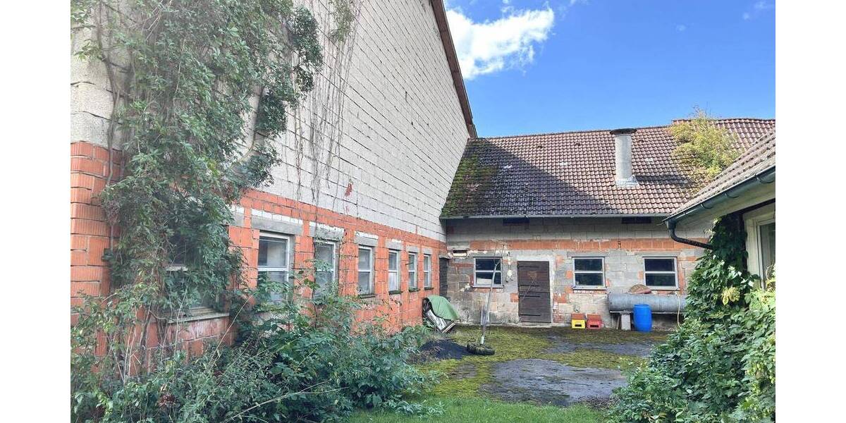 Einfamilienhaus Hofheim - 9 Zimmer, 200 m&sup2;, 270.000&euro; | Angebot:26930429